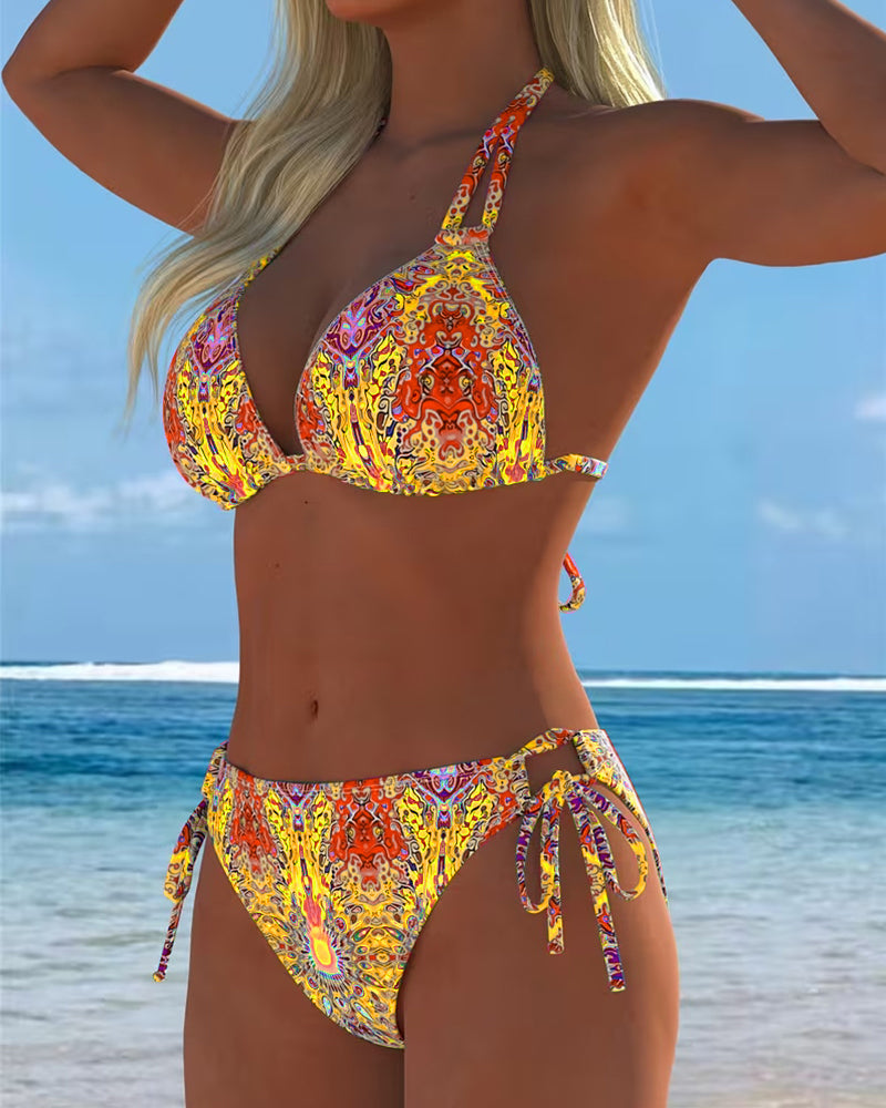 Bikini colorido con estampado halter
