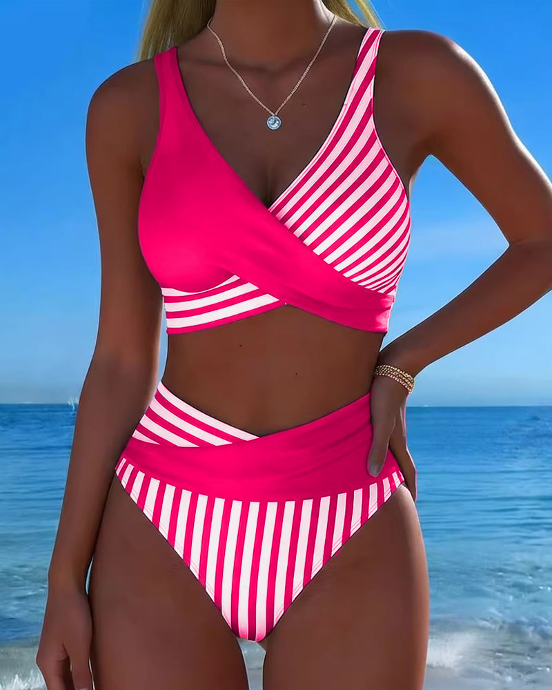 Bikini estampado con rayas cruzadas