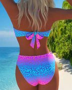 Traje de baño tipo halter con estampado de leopardo y degradado.