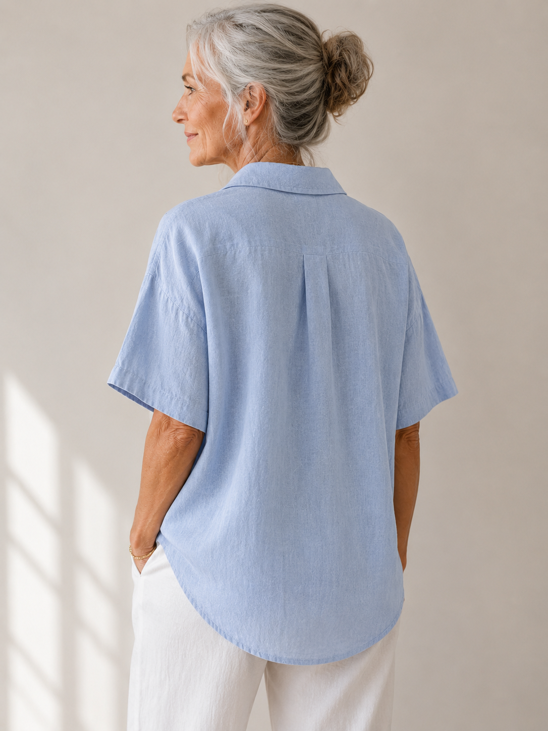 Sonia - Blusa con cuello y detalle de botones