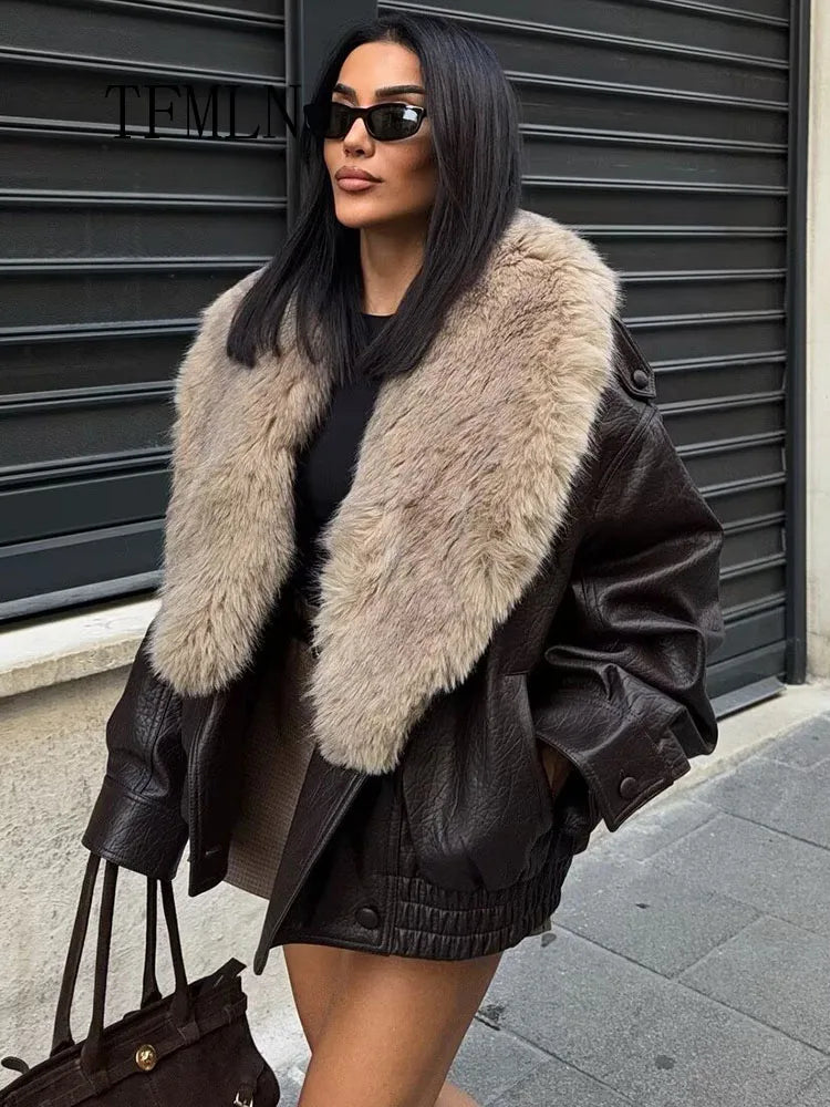 Chaqueta de cuero con cuello de piel Knightsbridge