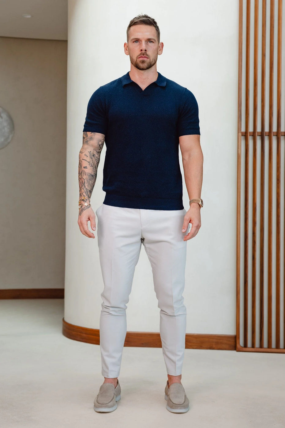 Polo de cachemira premium de corte ajustado