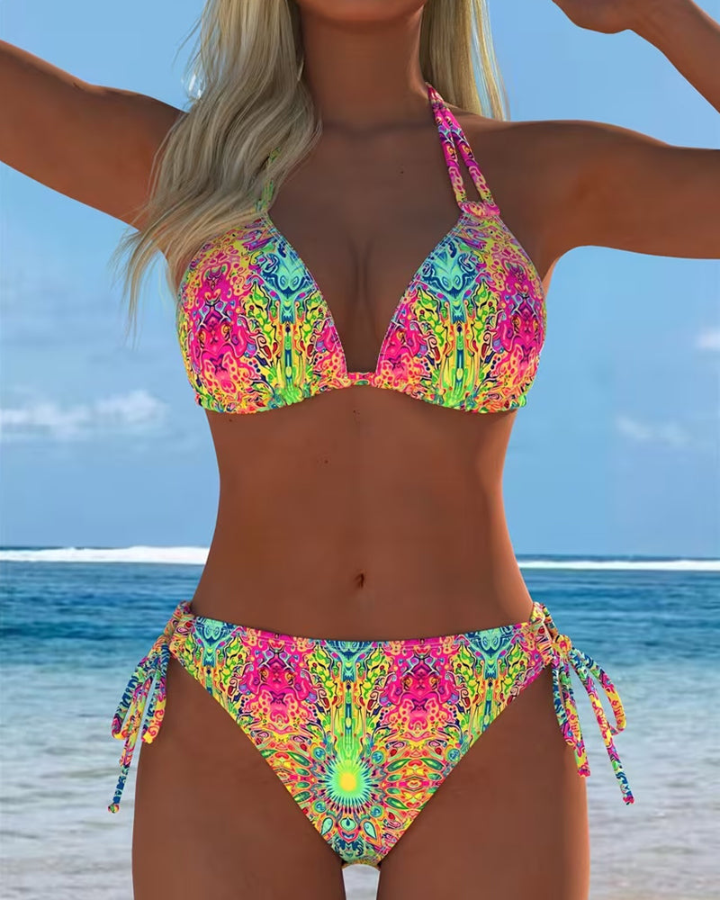 Bikini colorido con estampado halter