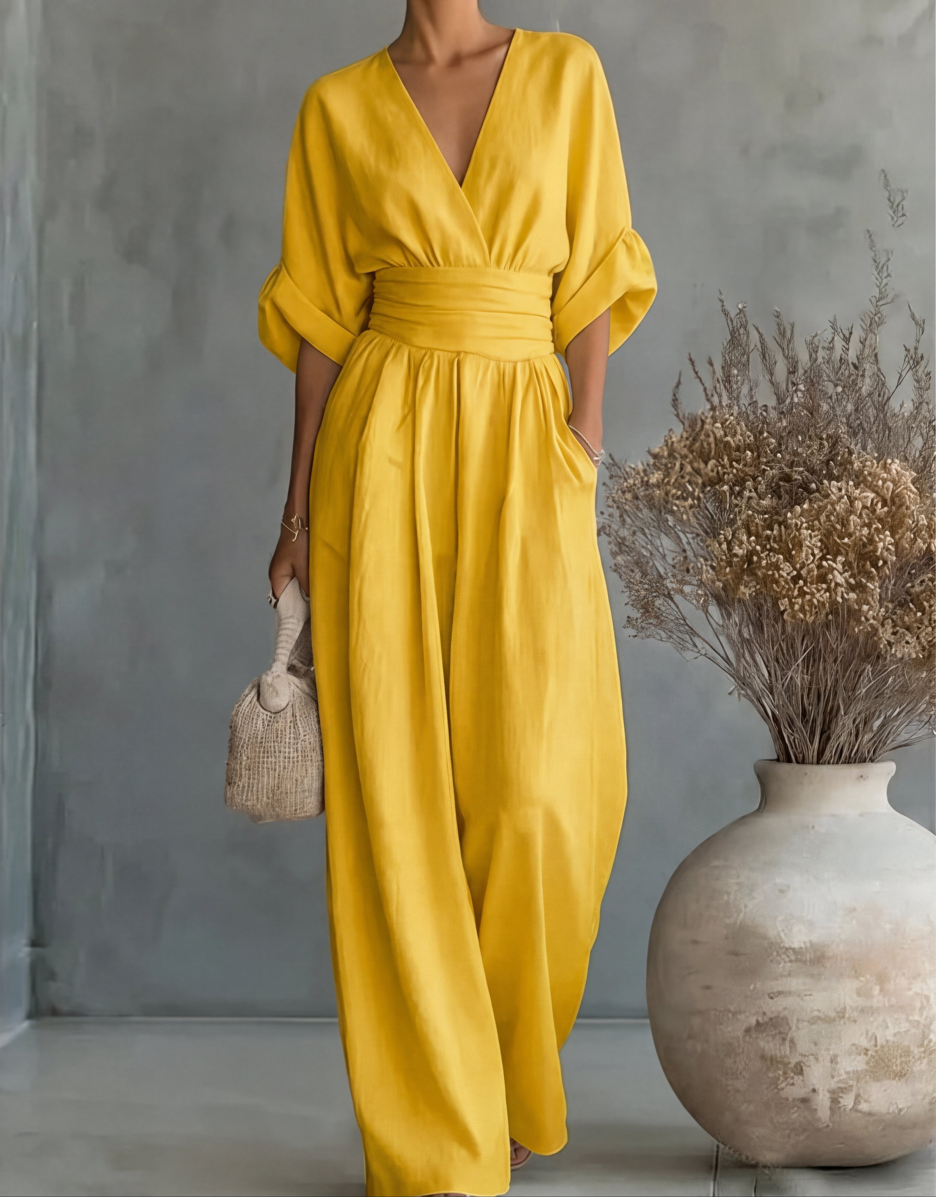 Jennifer - Mono elegante de escote en V y pierna ancha