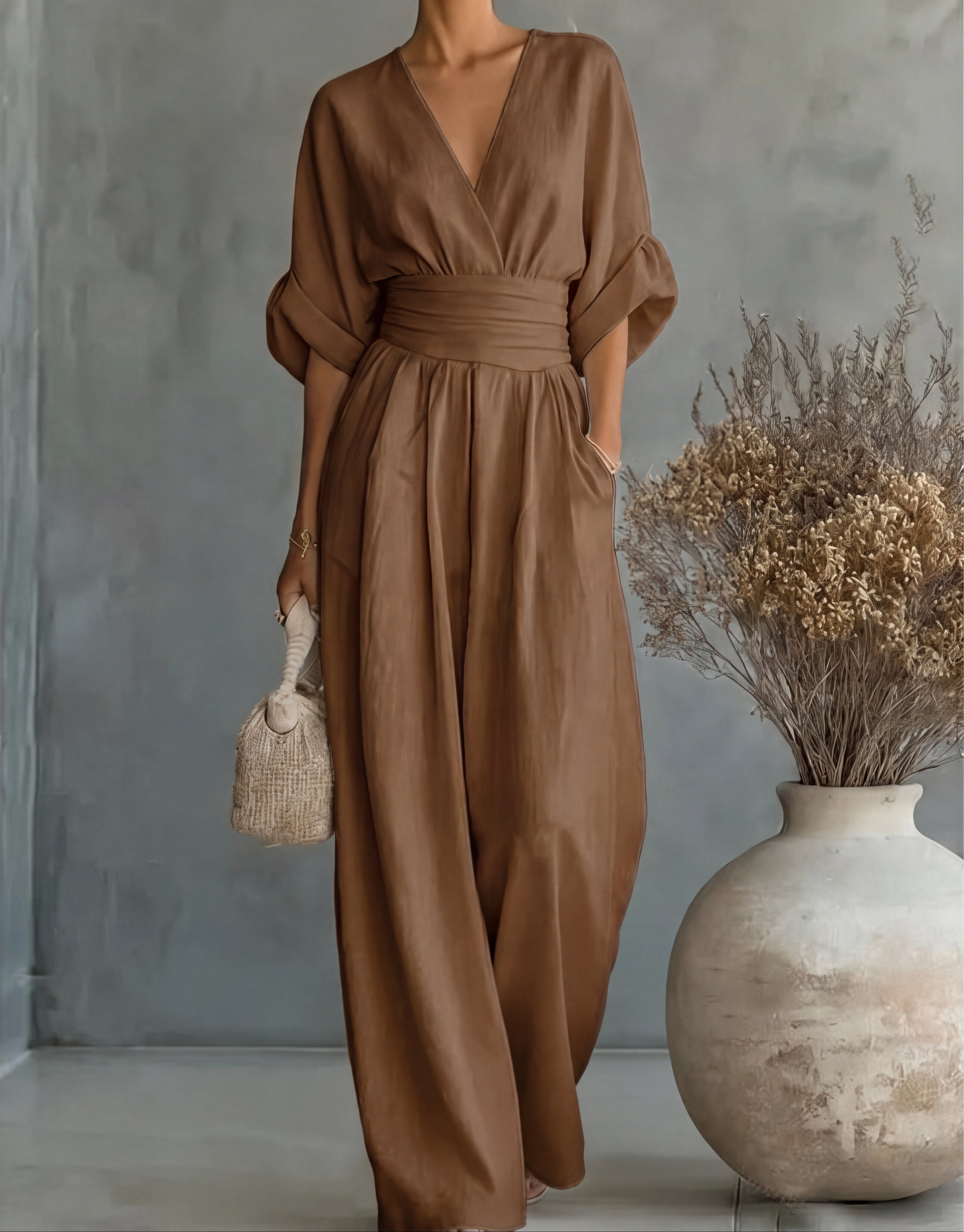 Jennifer - Mono elegante de escote en V y pierna ancha