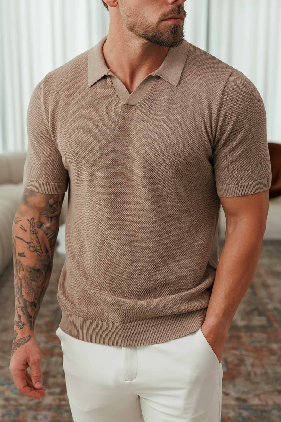 Polo de cachemira premium de corte ajustado